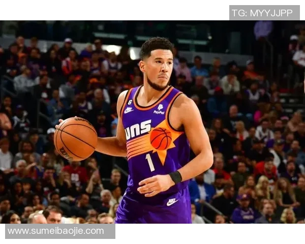 太阳队史首对！布克&狄龙昨日出场均不足30分钟 且都拿到30+得分