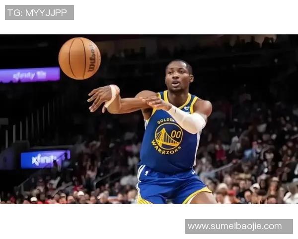 勇士狂胜对手，新星大放异彩，谢天谢地，科尔终于开窍了